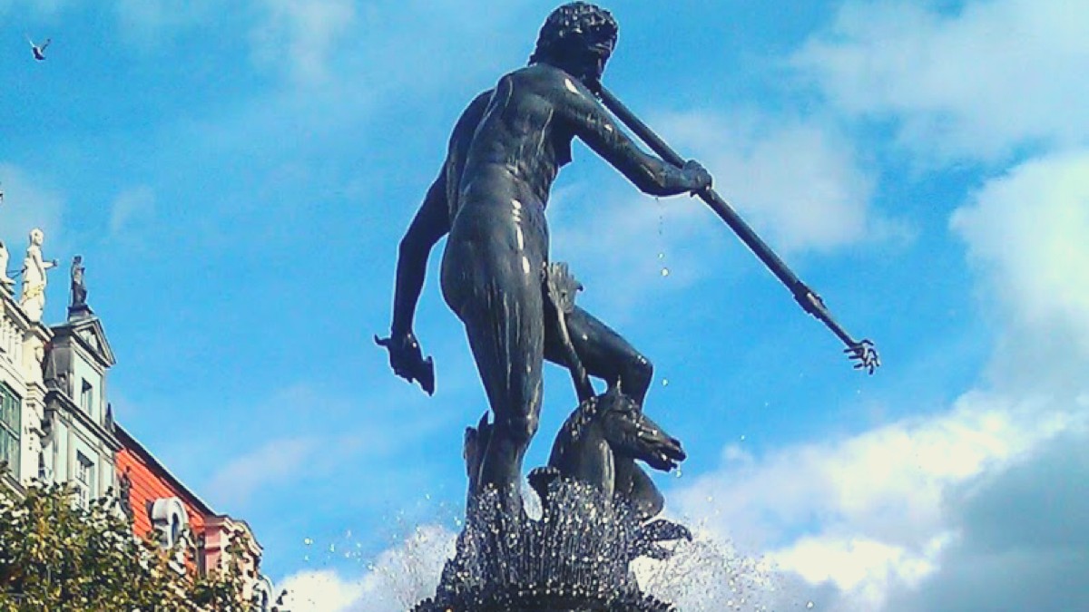 Neptune statue in Gdansk Heroic Leadrship